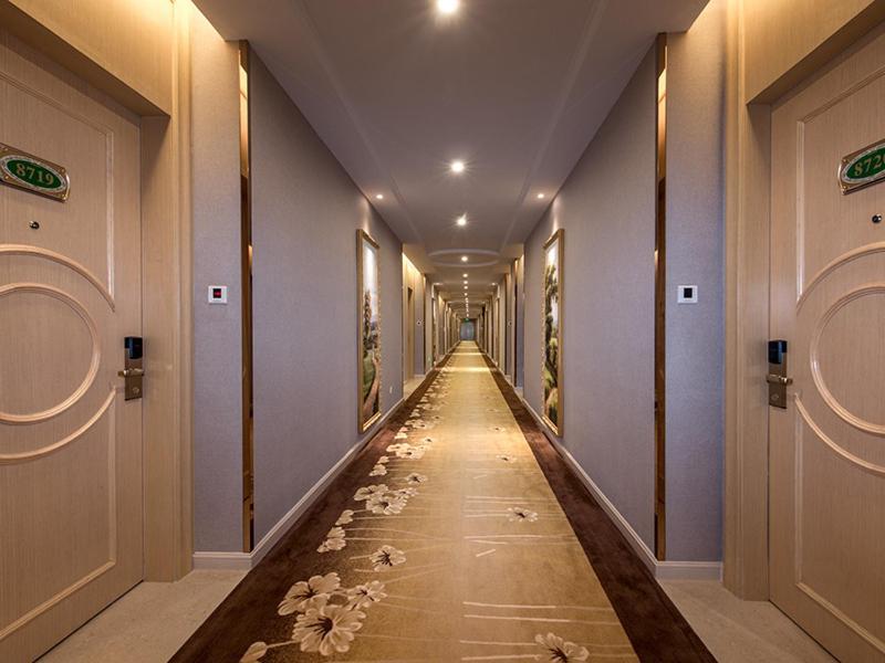 Vienna Hotel Guangzhou Baiyun Airport Exterior foto
