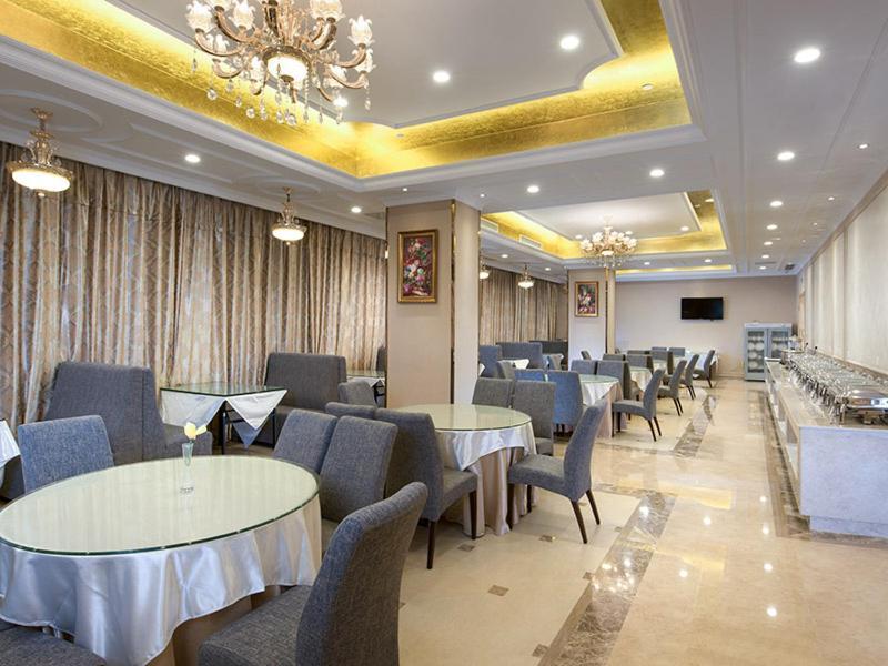 Vienna Hotel Guangzhou Baiyun Airport Exterior foto